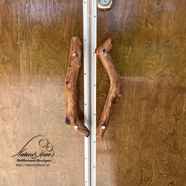 Driftwood Door Pull Image