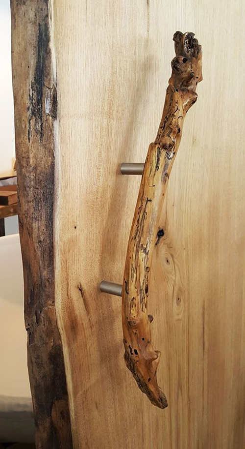 Driftwood Door Pull Image