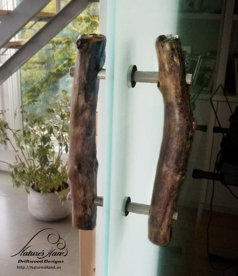 Driftwood Door Pull Image